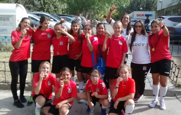 El Femenino Infantil de la ADCV en el Torneo Fiestas del Barrio del Pilar