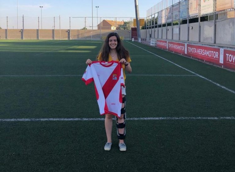 Ana Hernández, una nueva centrocampista para el Colmenar